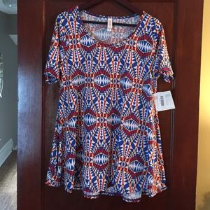 Lularoe perfect tee