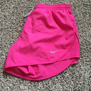 Nike tempo shorts