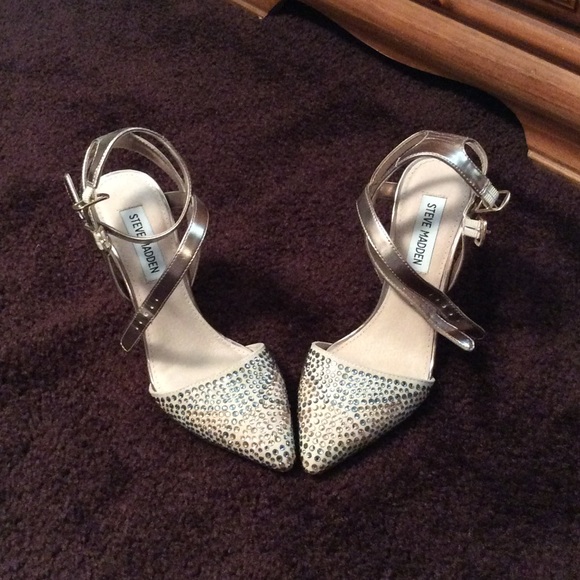 Steve Madden Nude sparkle heels