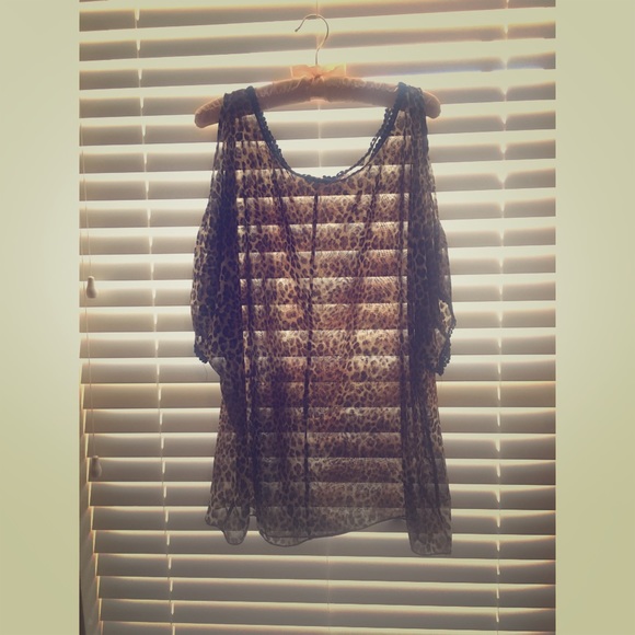 Leopard printed top