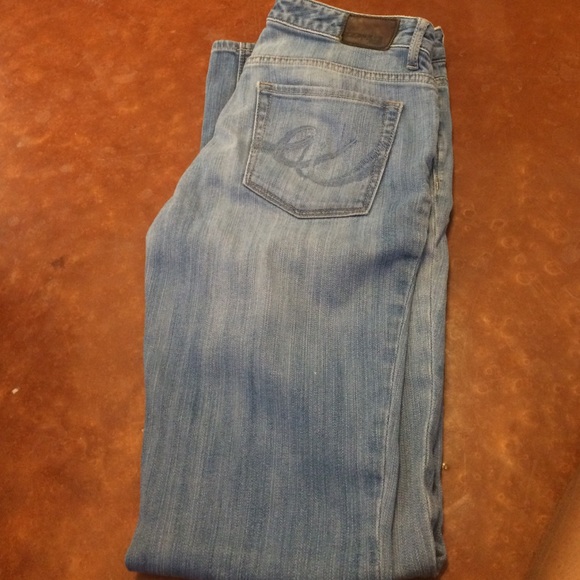 Ultra skinny jeans