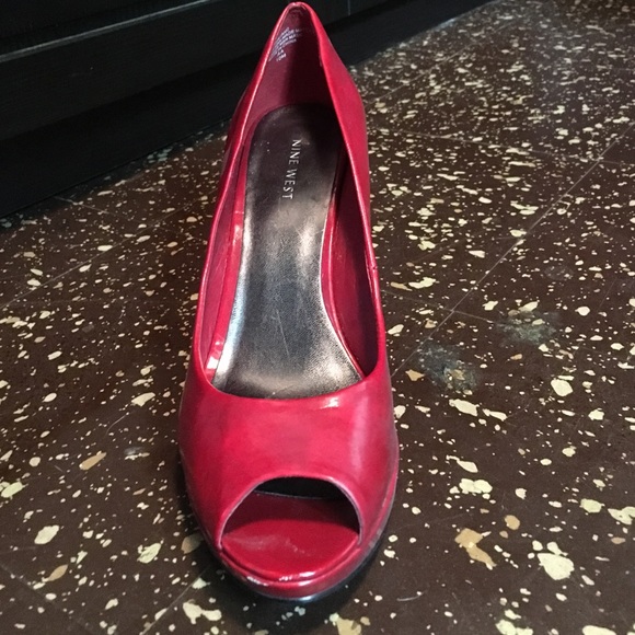 Nine West heels - Picture 2 of 4