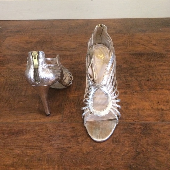 Size 10 Vince Camuto shoes.