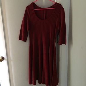 Red mid-sleeve dress