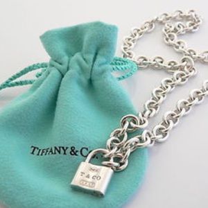 Tiffanys lock necklace ! Never worn 🎀🔐