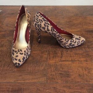 Size 10 Christian Siriano shoes