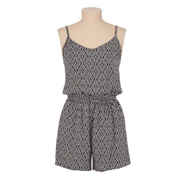 Romper - Picture 2 of 2