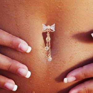 NEVER WORN bow belly button ring 🎀💕