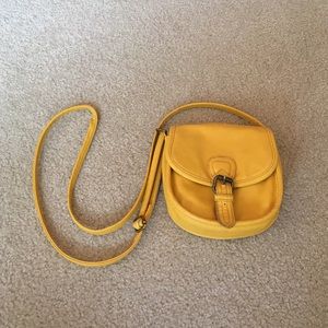 Yellow Crossbody Purse 💛