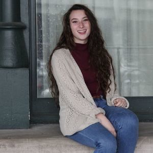 Meet your Posher, Laura