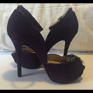 Gorgeous Dark Purple 5' heels w/ 1/2 platform-