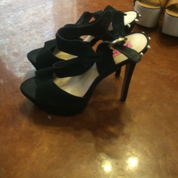Betsy johnson heels