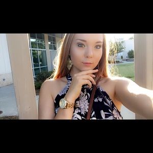 Meet your Posher, Olivia