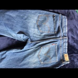 Levis perfect waist 525 straight leg