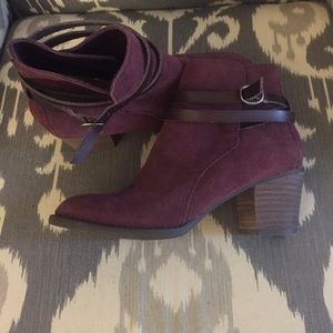American Eagle Booties - Size 7