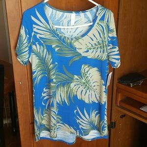 Lularoe classic T, brand new!!!!