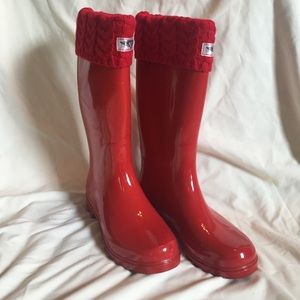 NWT rain boots