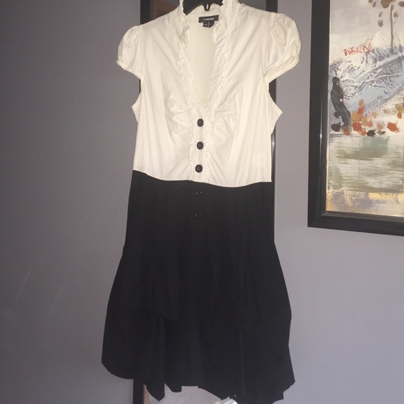 B&W Button Short Sleeve Dress