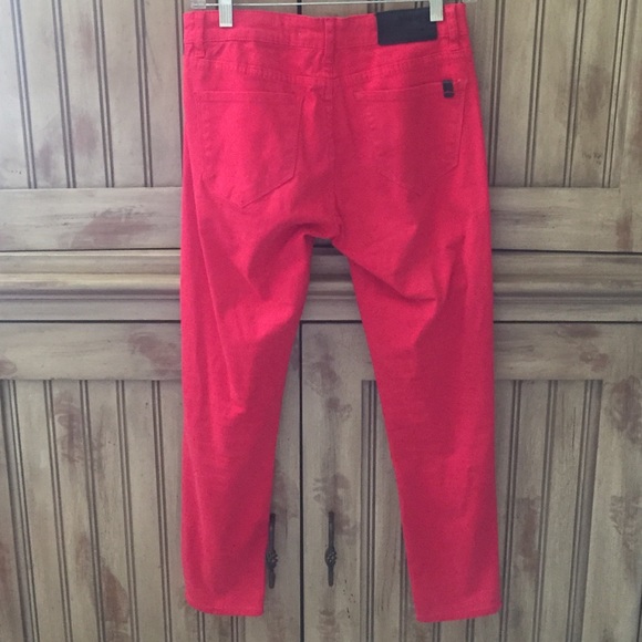 Red jeans IT brand