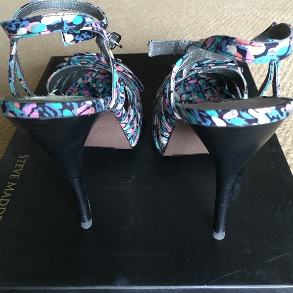 Steve Madden Luxe Clara Heels - Picture 3 of 4