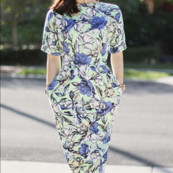 Chic Wiggle Dress
