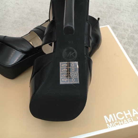 Michael Kors Collection Line Berkley Platform - Picture 3 of 3