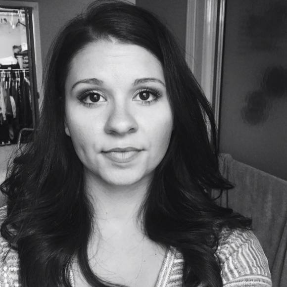 Meet your Posher, Emily