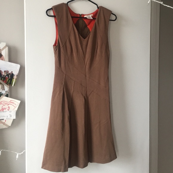 Well tailored dress!