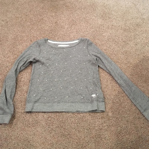 Abercrombie and Fitch pearl sweater