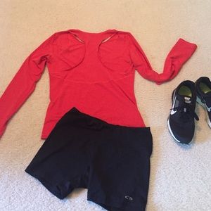 Super cute orange-red Athleta long sleeve t-shirt