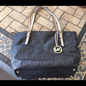 Michael Kors tote