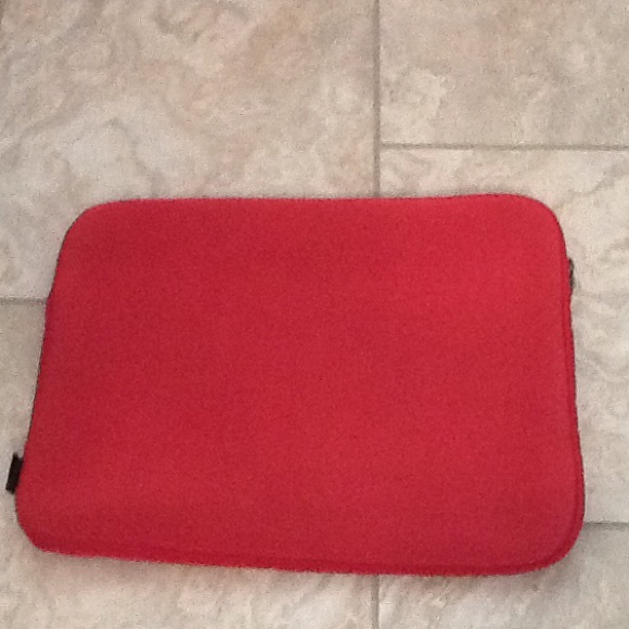 pathika laptop sleeve