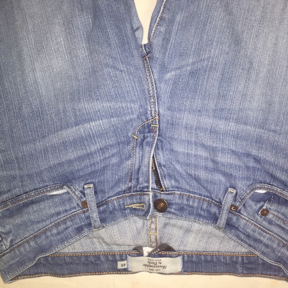 Faded jeans - Picture 2 of 4