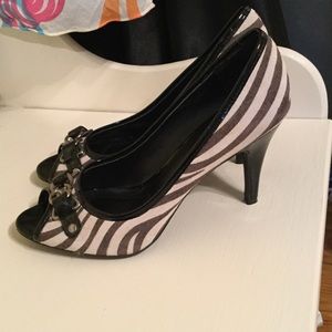 Heels by Natiuralizer sz 8