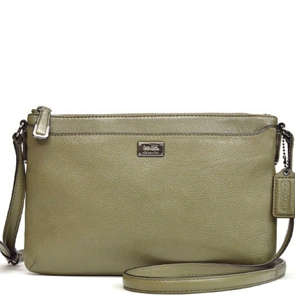 NWT Coach Olive Grey Leather Purse