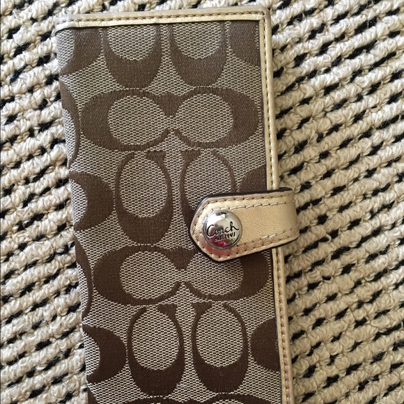 Coach wallet - Picture 2 of 4
