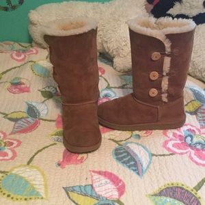 Brown, button up, UGG's