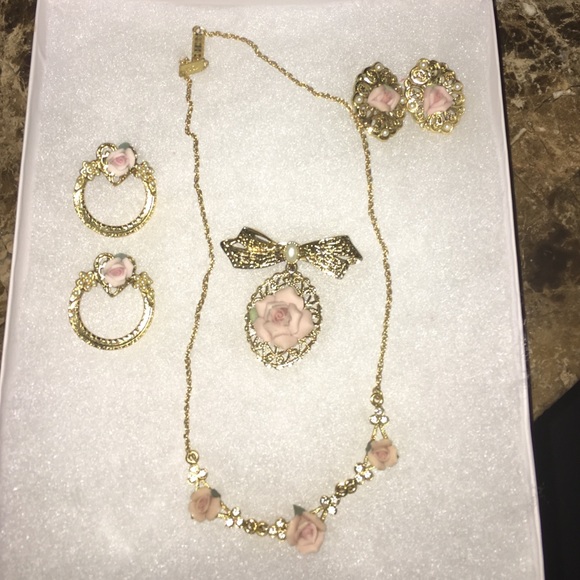 1928 jewelry - Picture 1 of 1