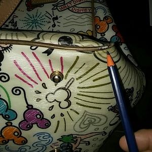 Additional pics dooney and bourke disney land bag