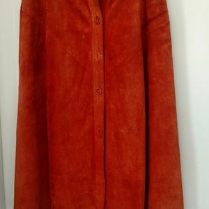 Genuine leather skirt.