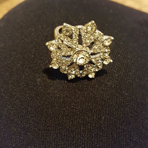 Ring - Picture 2 of 3