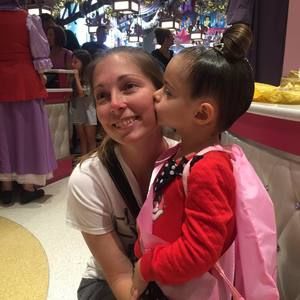 Meet your Posher, Kelly