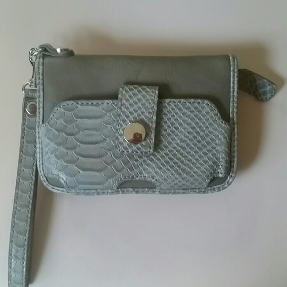 Wristlet with iPhone carrier - Picture 1 of 3