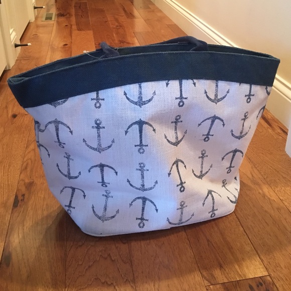anchor blue and white bag!! NWT🤗