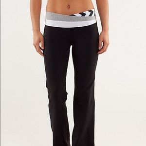 Lululemon Astro Pant Size 4 in Black
