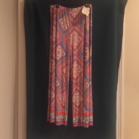 Live and Let Live. Palazzo pants