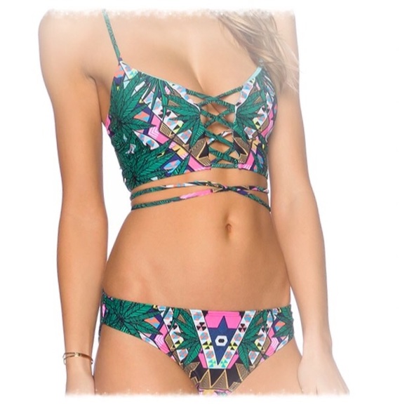 LAST ONE๐บHOST PICK๐บ BIKINI REVERSIBLE TOP SEXY - Picture 4 of 4