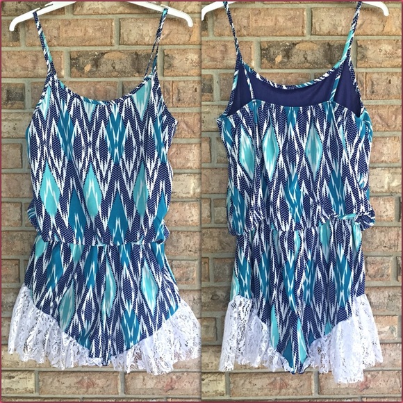 Fun Flirty Lace Jumpsuit Romper SM NEW - Picture 2 of 5