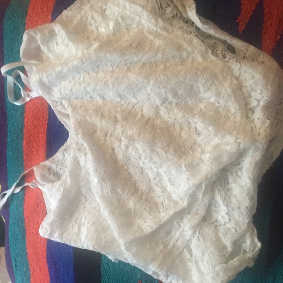 🚫🚫spld🚫🚫Free in bundle Lace crop - Picture 3 of 3