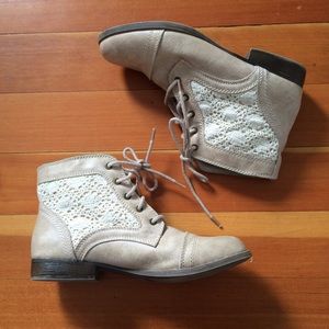 Cream Lace Detail Boots